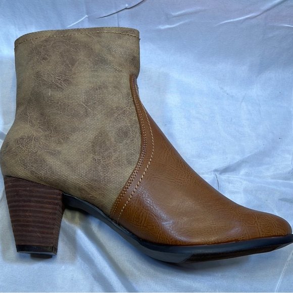 Gabriella Rocha  Women's • Macaria  • Ankle Boot size 10M - Picture 7 of 7